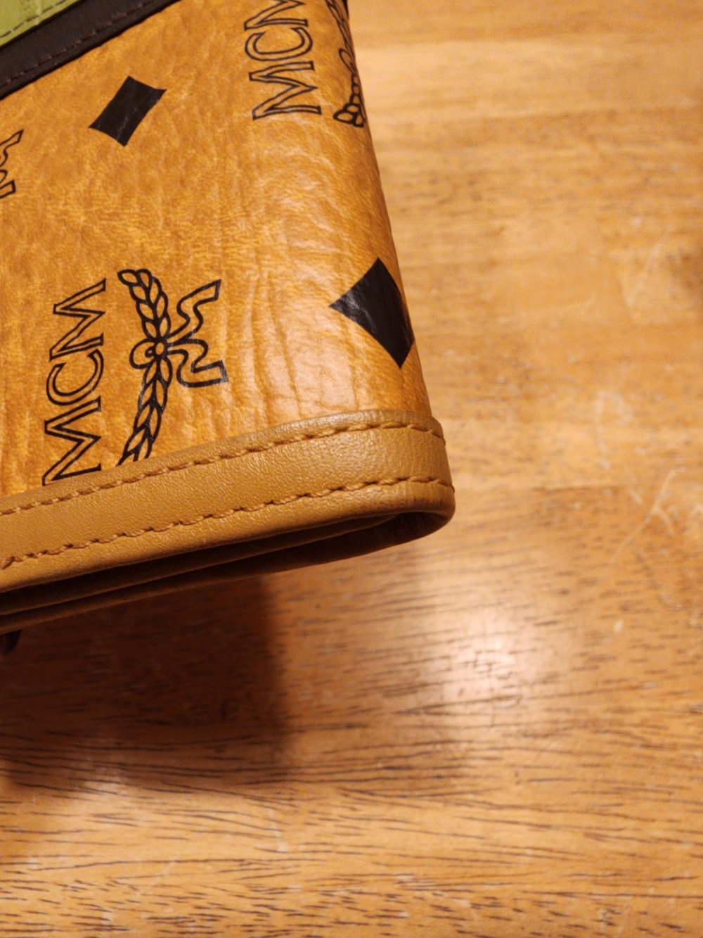 MCM Visetos Monogram Continental Trifold Wallet classic cognac brown - Picture 13 of 16